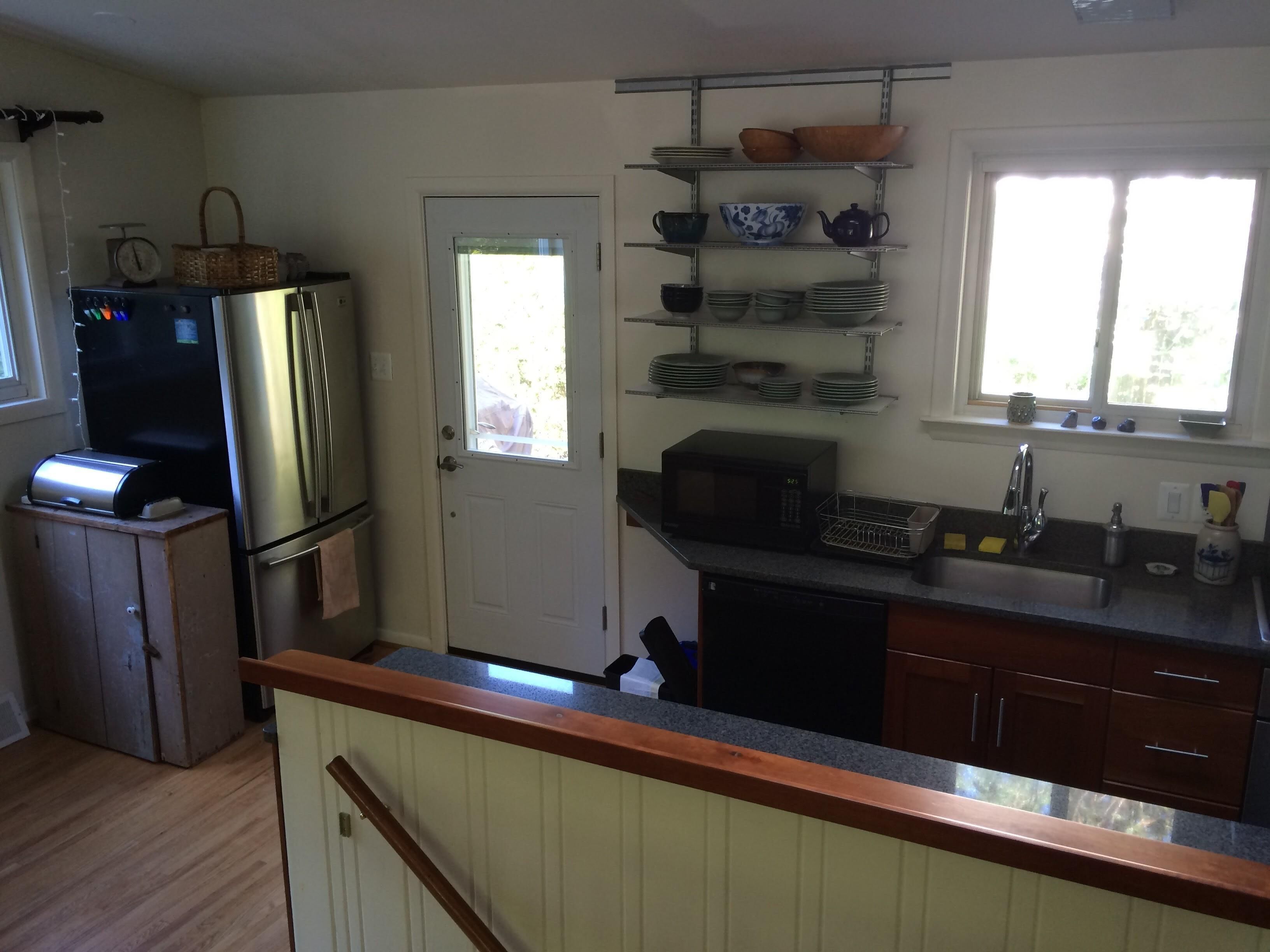 Green, sunny modern home, convenient to DC