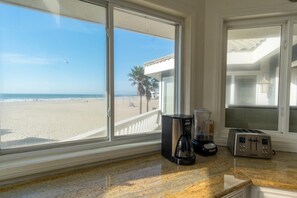 Interior - Magnificent Victorian-Modern House on the sand of Mandalay Beach (Oxnard)