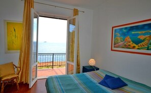 Villa, 4 Bedrooms | 4 bedrooms, iron/ironing board, cribs/infant beds, free WiFi - Villa Porticciolo (Rio)
