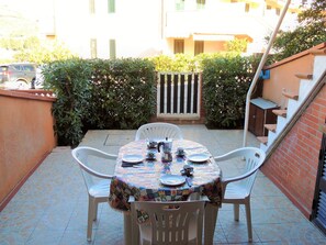 Apartment, 2 Bedrooms | Terrace/patio