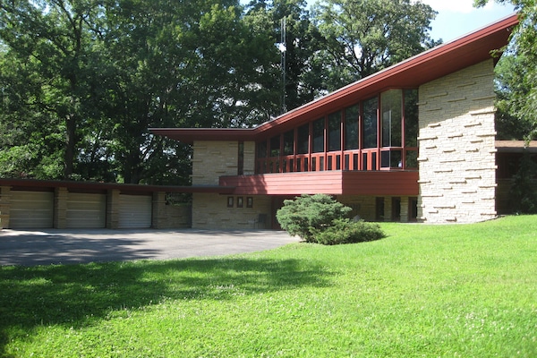 The Elam House is a very unique 'Usonian' with over 100 windows