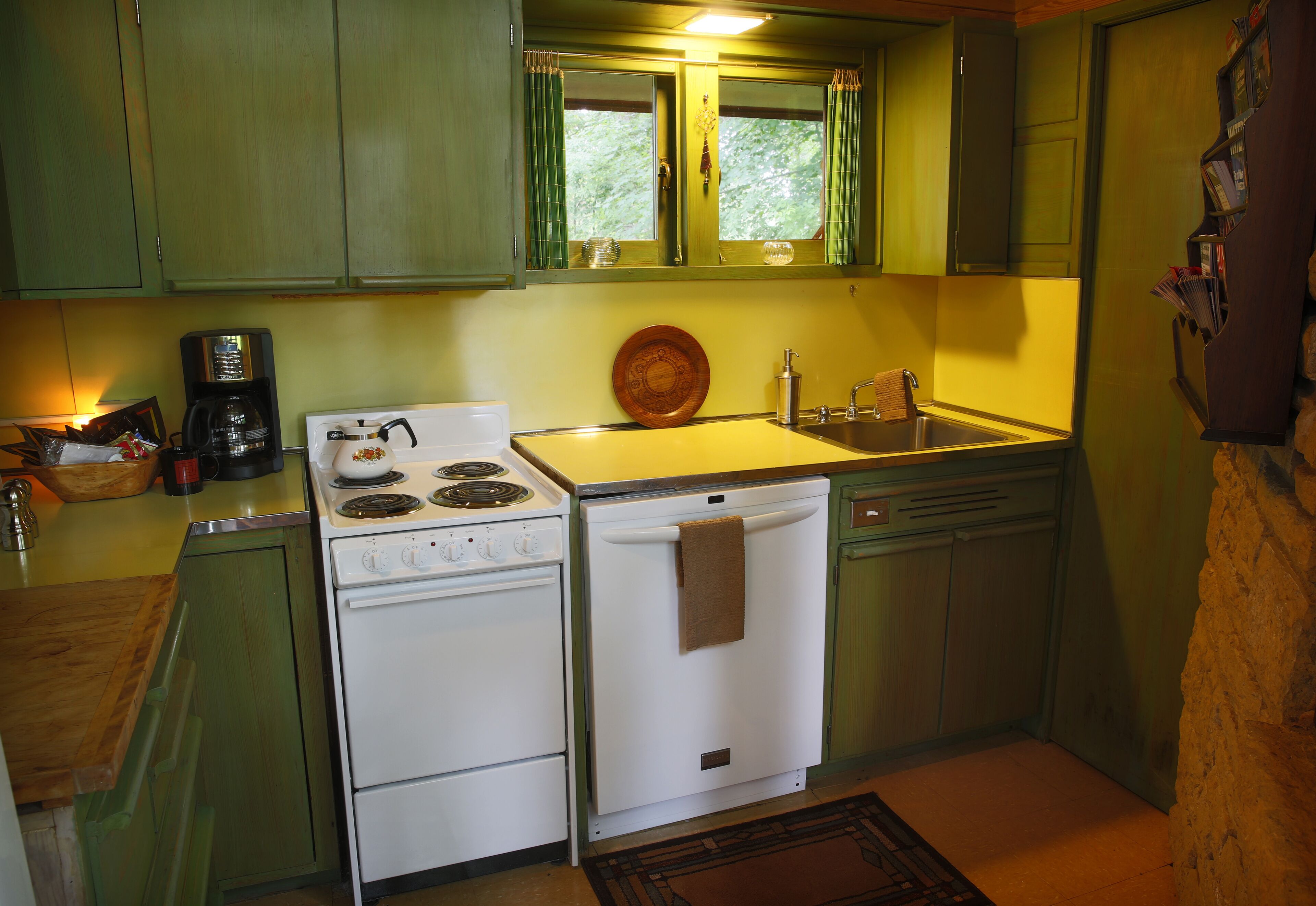 Frank Lloyd Wright overnight rental - The Elam House