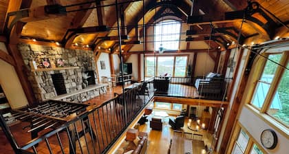 Luxury Timber Frame Mountaintop Lodge, Stunning Views, 5 Suites, Chef's Kitchen