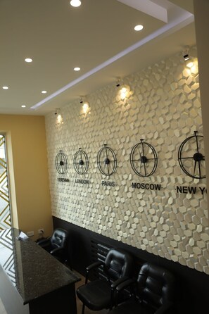 Reception - 4 Room Hotel (Yerevan)