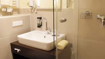 Single Room, Non Smoking | Bathroom