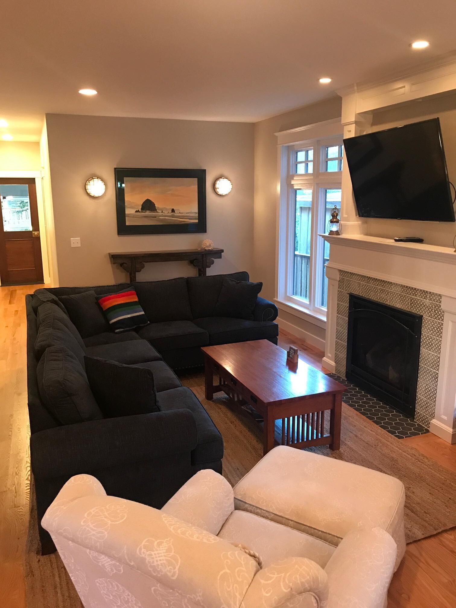 New Construction In The Heart Of Cannon Beach!