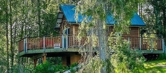 Cozy Cabin on a Beautiful Lake with Big Parking