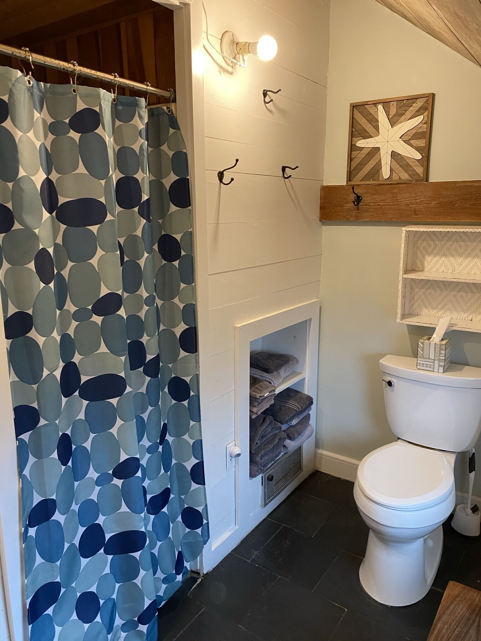 Idyllic Block Island Home  - sleeps 8