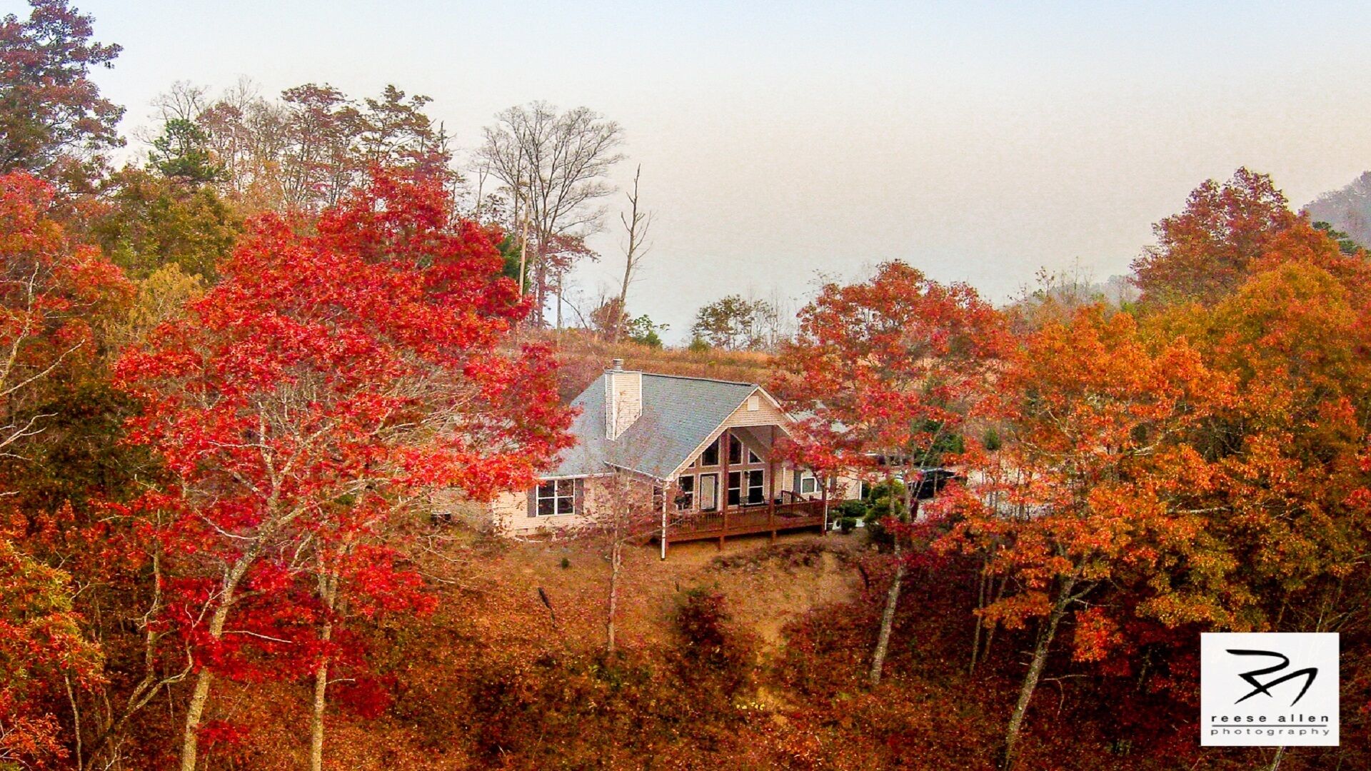 VIEWS! Paved Roads & Mins to Deep Creek & Polar Express! In Ctr of Bryson City!