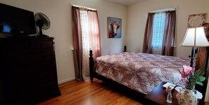2 bedrooms, iron/ironing board, free WiFi, bed sheets