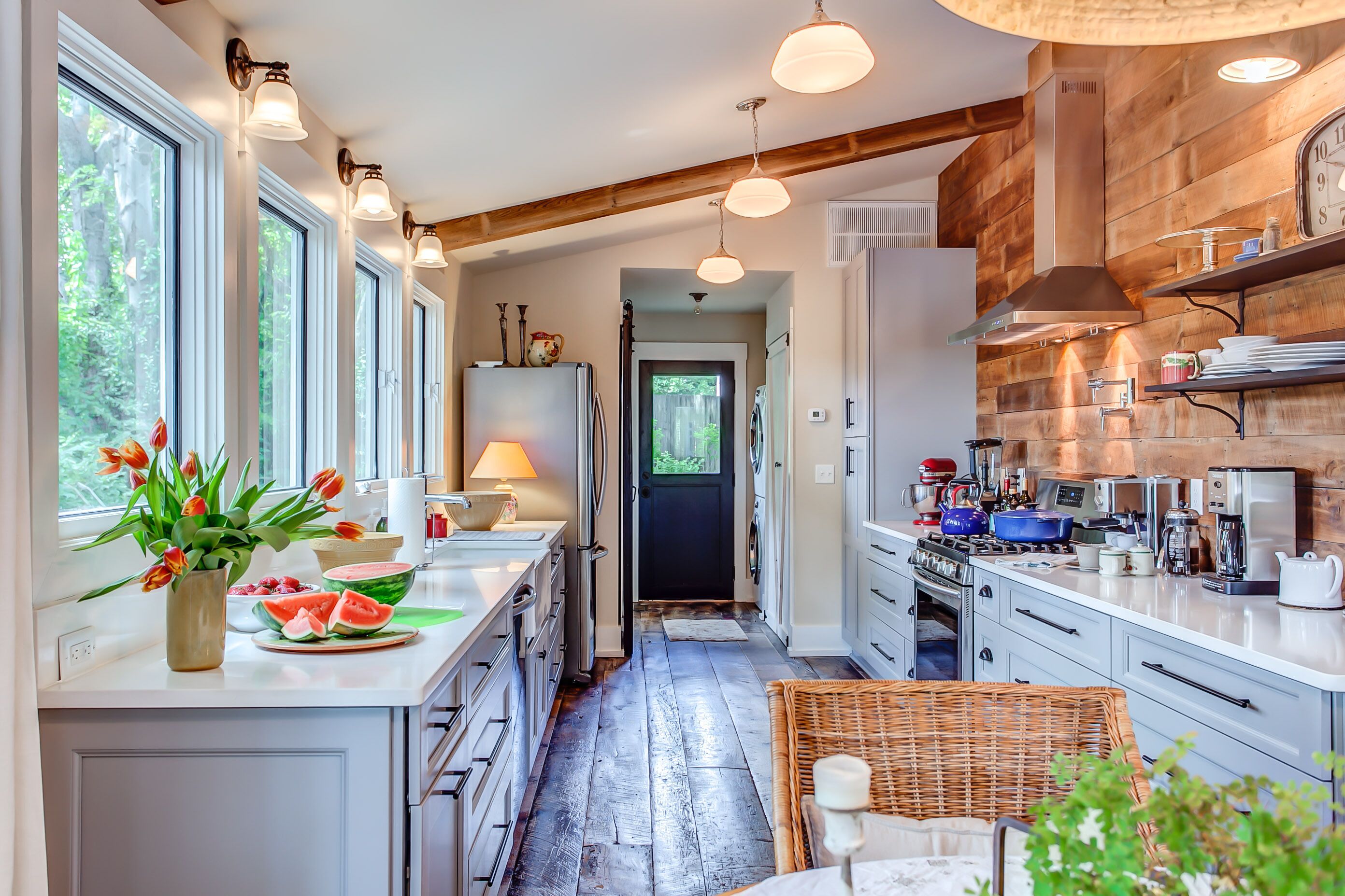 Sugar Shack - Luxury Farmhouse Style Cottage in the heart of Downtown Franklin