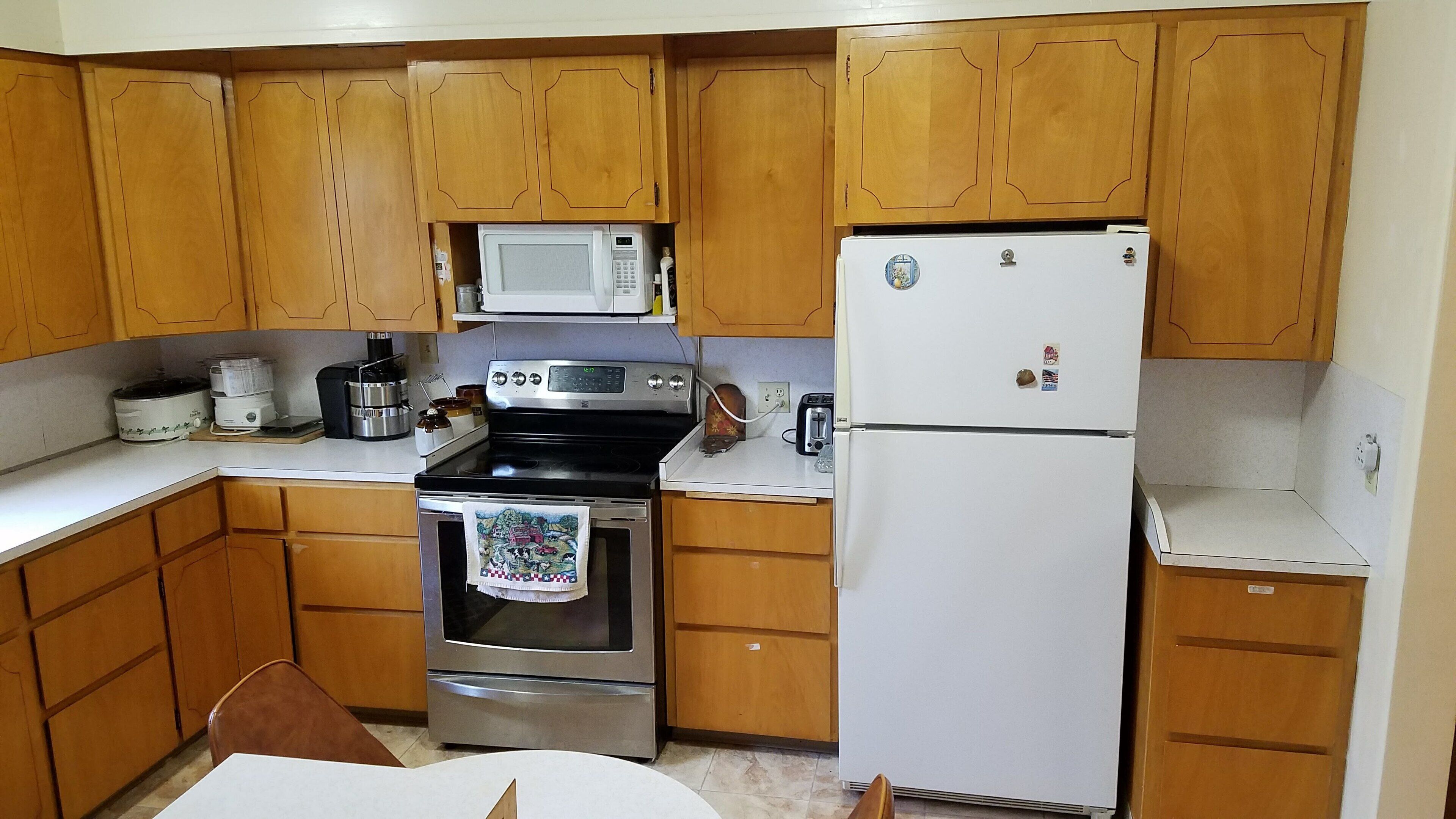 The Deer Park Farmhouse with Panoramic Olympic Mountain Views