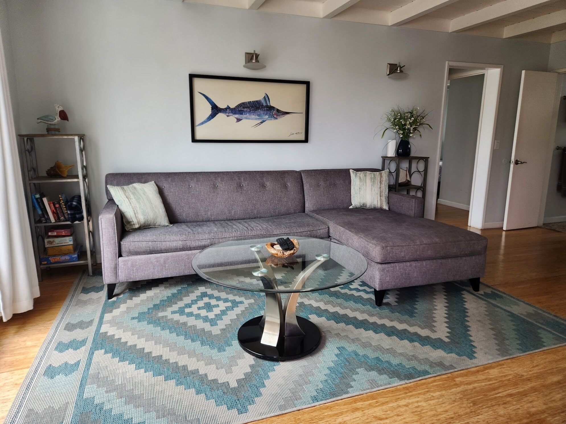 Newly Renovated 2 Bed 2 Bath Condo, Steps To Bay And Ocean!