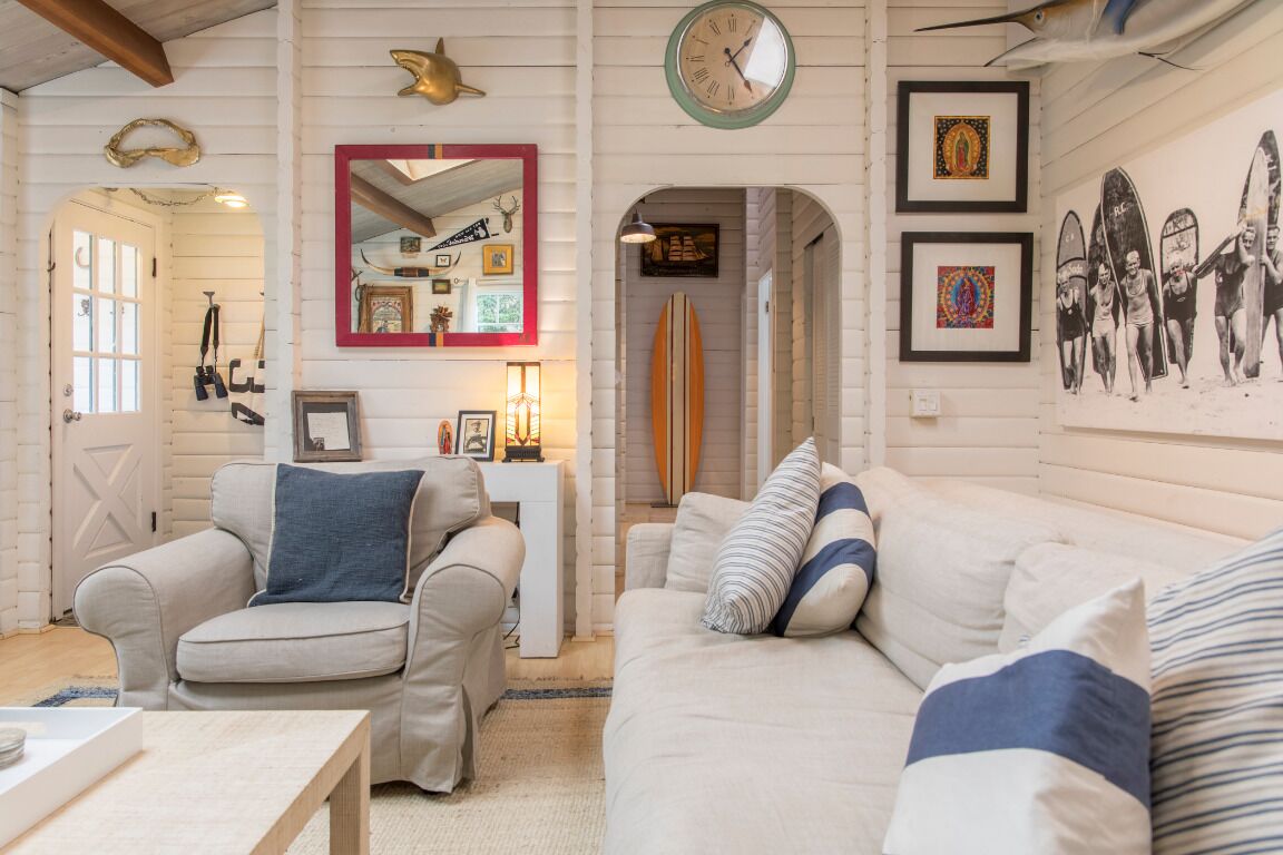 Charming 3 bdrm house, 100 yards from beach.  Best in town! Read the reviews!