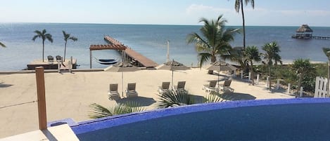 Outdoor pool, an infinity pool
