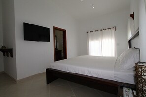 3 bedrooms, in-room safe, iron/ironing board, free WiFi - Unbelizeable Dreaming LTD aka Villa Ragazza Belize - SEE SPECIAL PRICING! (San Pedro)