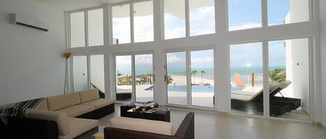 Outdoor pool, an infinity pool