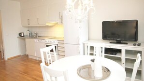 Studio | Essbereich im Zimmer