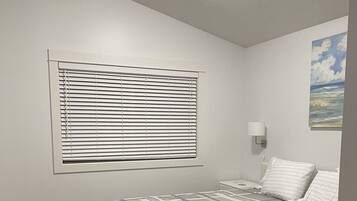 3 bedrooms, desk, iron/ironing board, travel cot