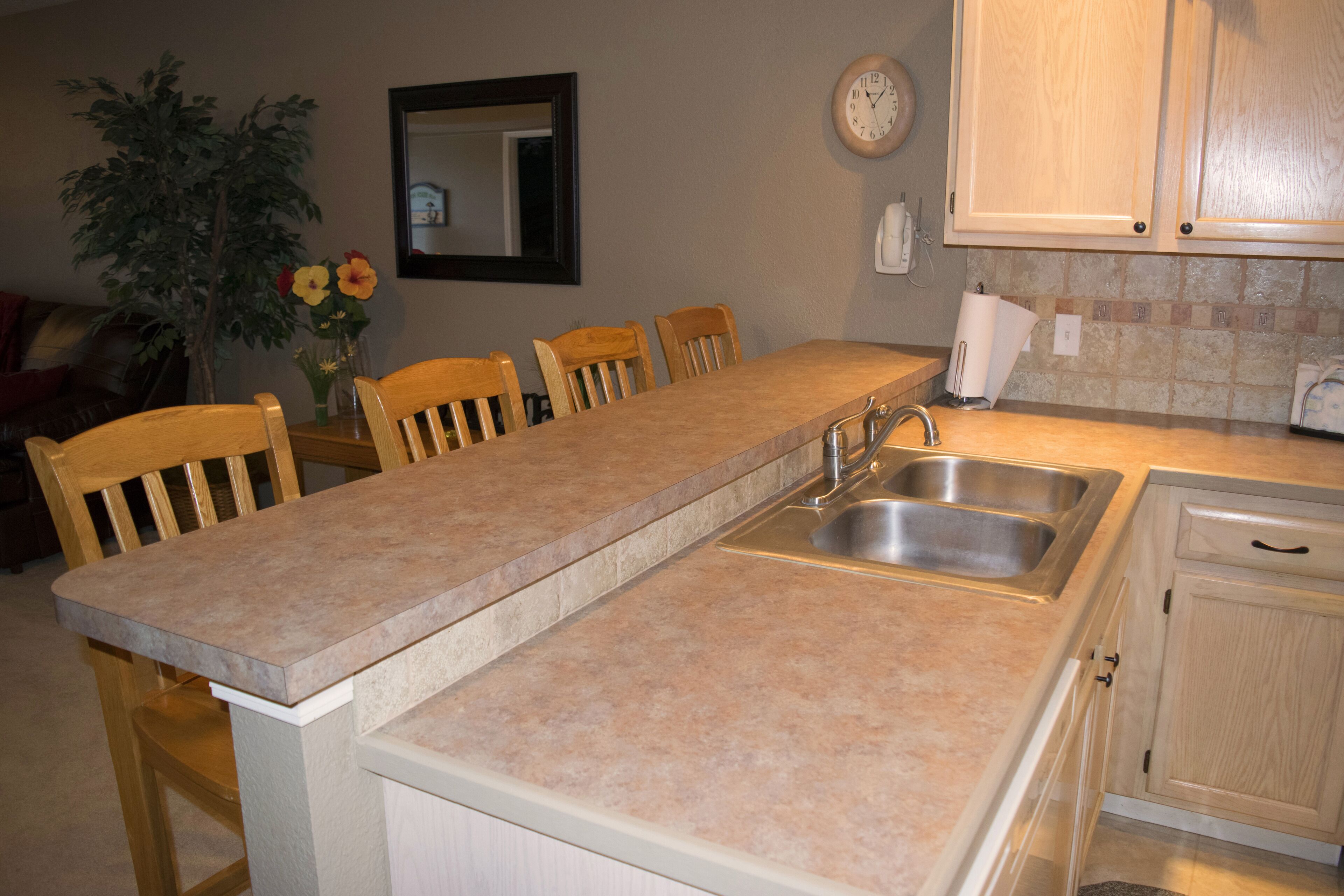 Ledges Lakefront 2BR Condo! No Steps. Walk-In Unit w/ WiFi.