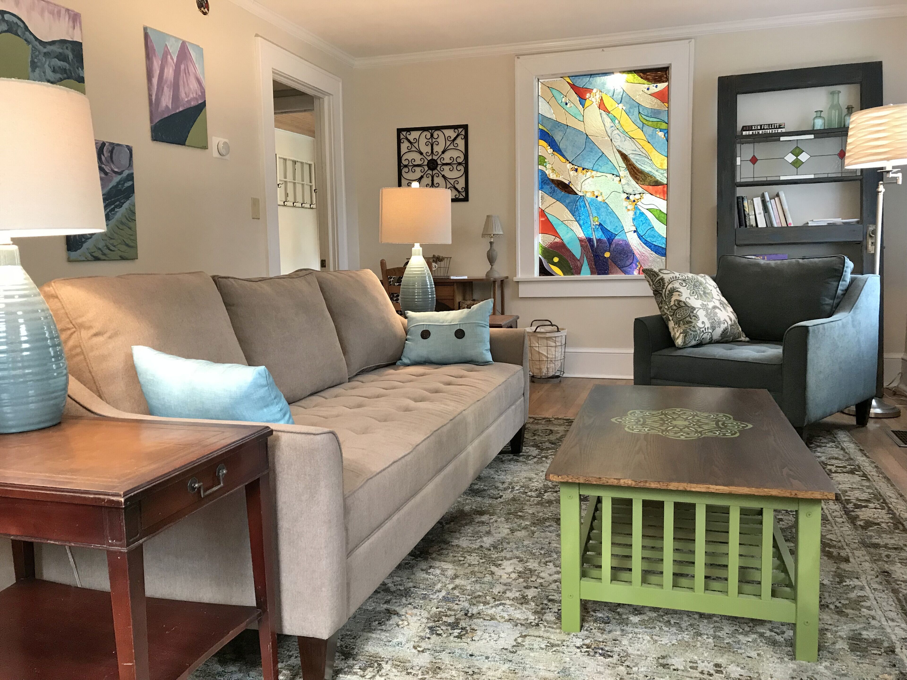 River front home, walkable to Hot Springs Spa & downtown - Red Bridge Cottage