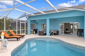 A heated pool - 3 Bed 2 Bath Heated Pool Home W/ Western Exposure In Cape Coral (Cape Coral)