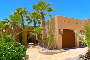 Exterior - Experience Paradise at Our 3-Bedroom Villa - Closest to Beach at Bella Sirena (Puerto Peñasco)