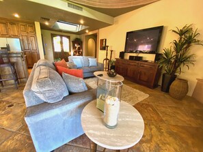 Smart TV, reproductor de DVD y estéreo 