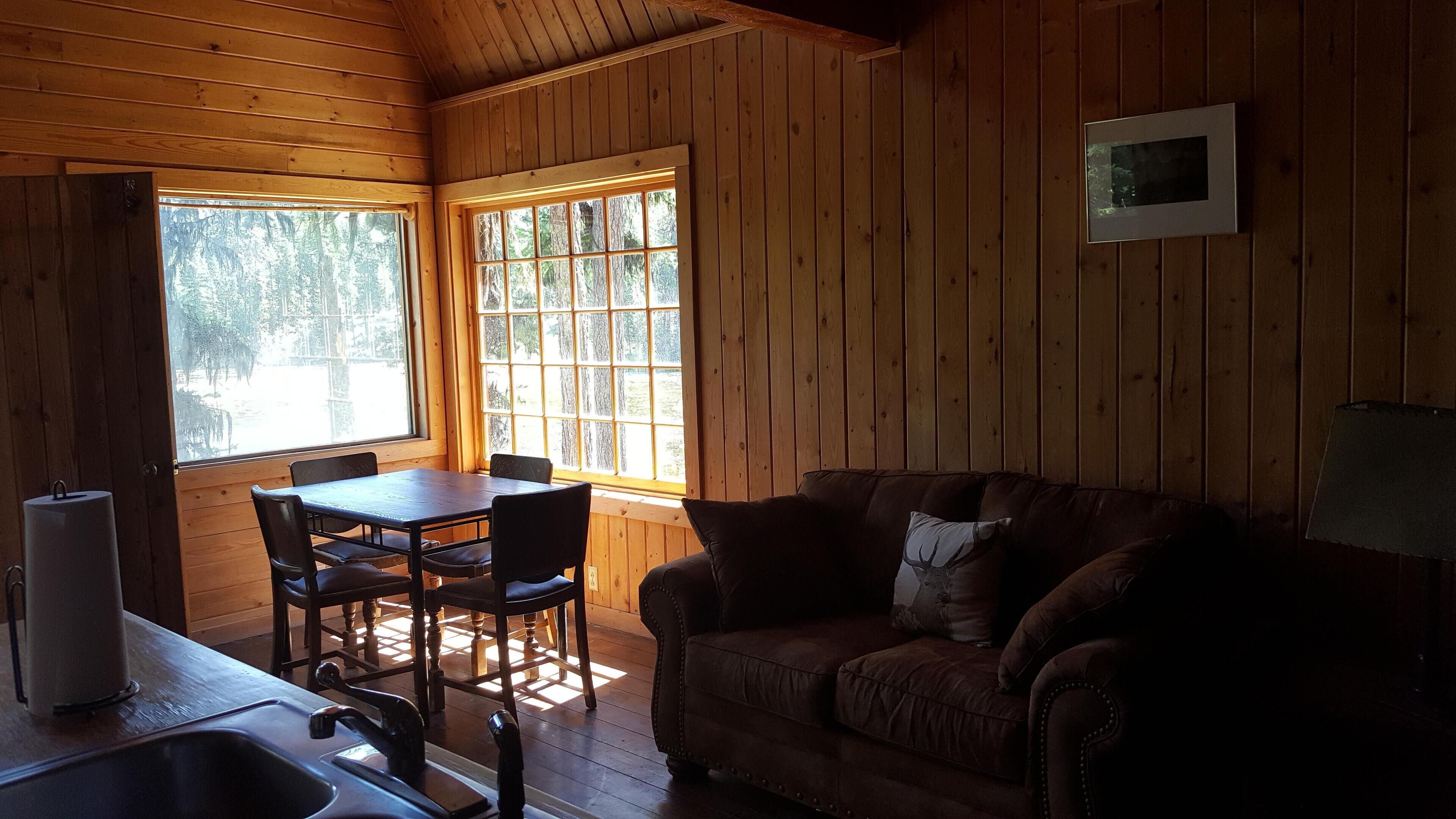 "Elk's Run"  Rustic Cabin Hidden Among The Pines At Falls Creek.