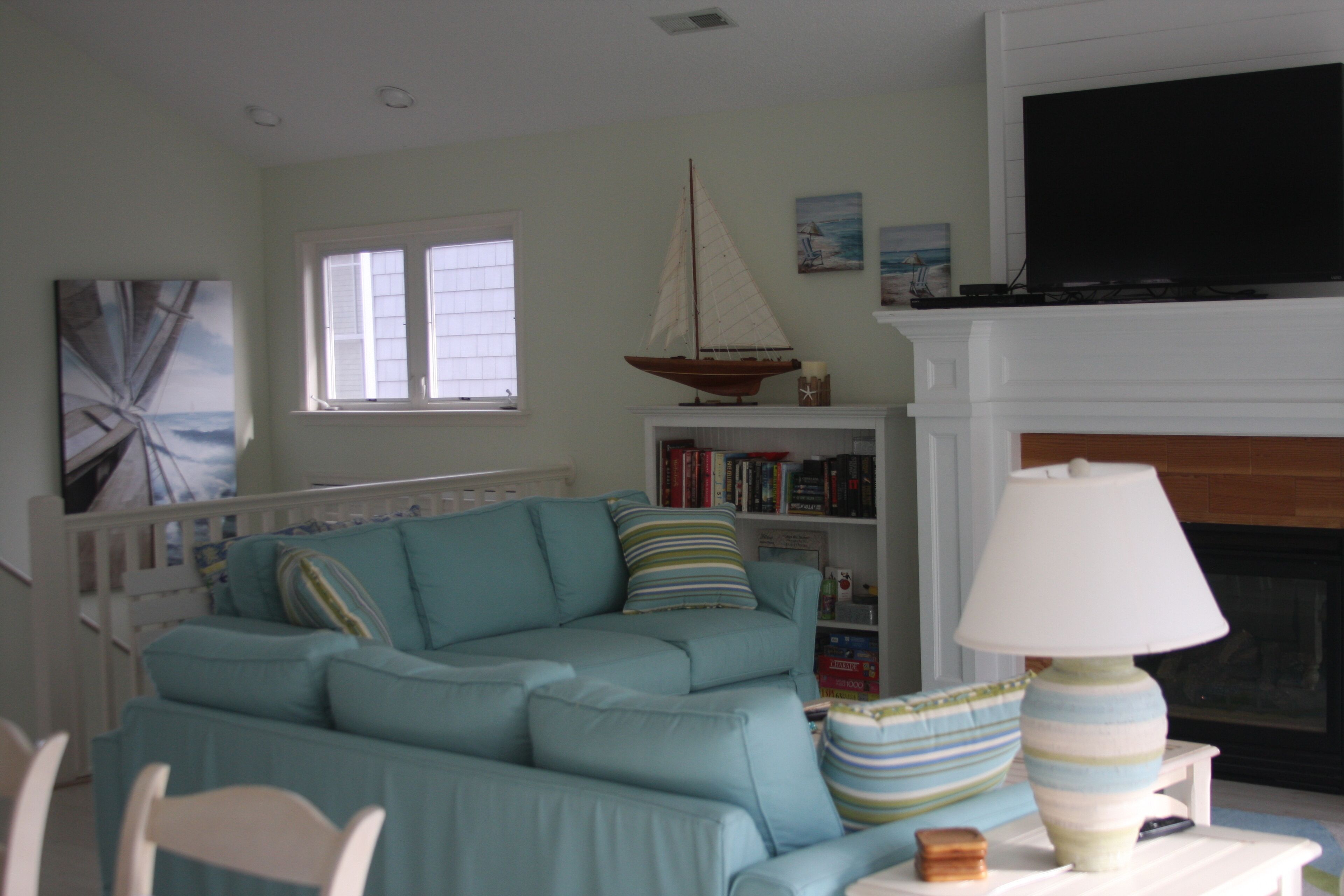 Exceptionally located Bethany Beachside Vacation Home. Easy Walk to Beach!