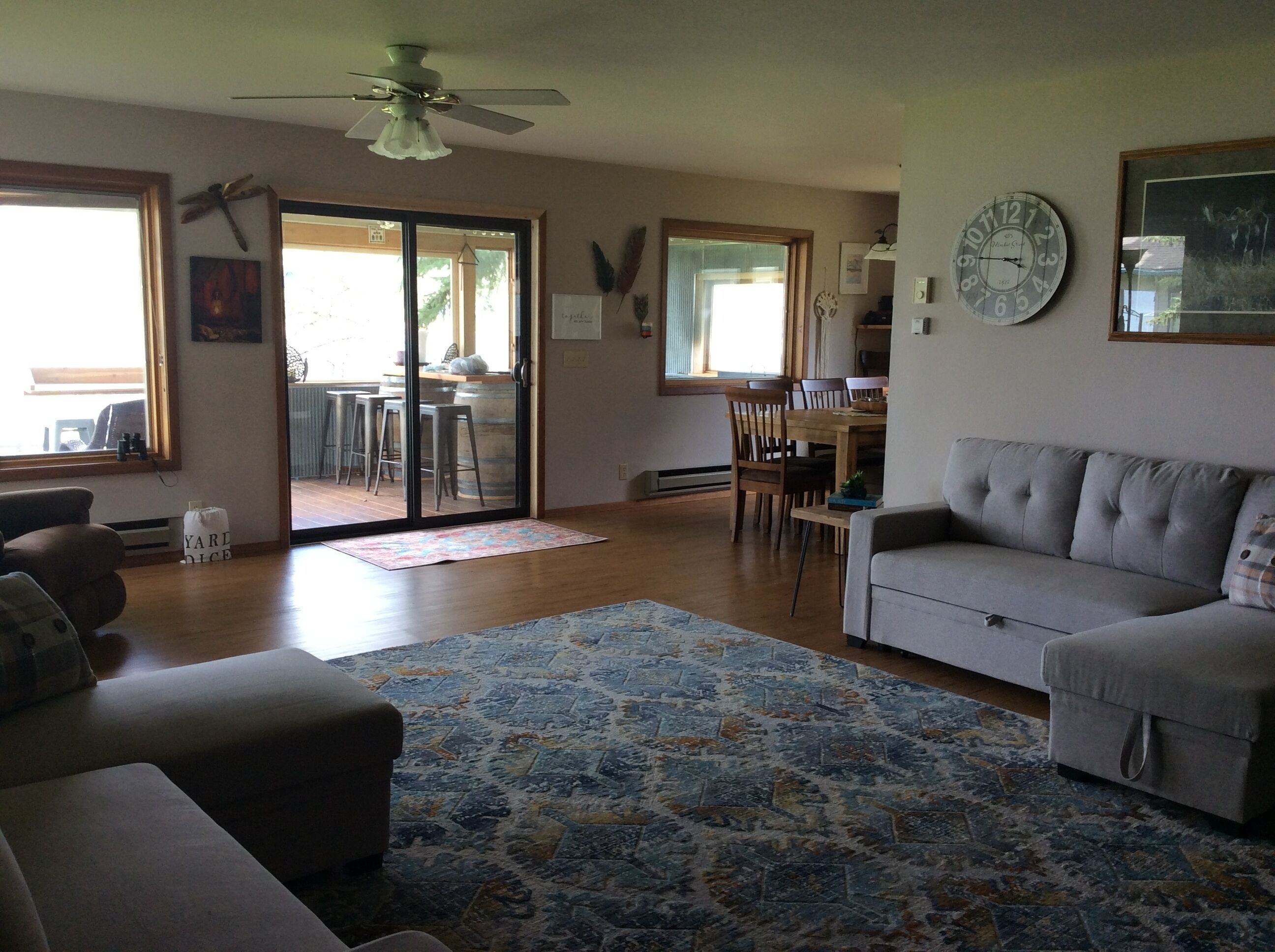 Prime Lakefront home w/guest house, dock, firepit, large yard