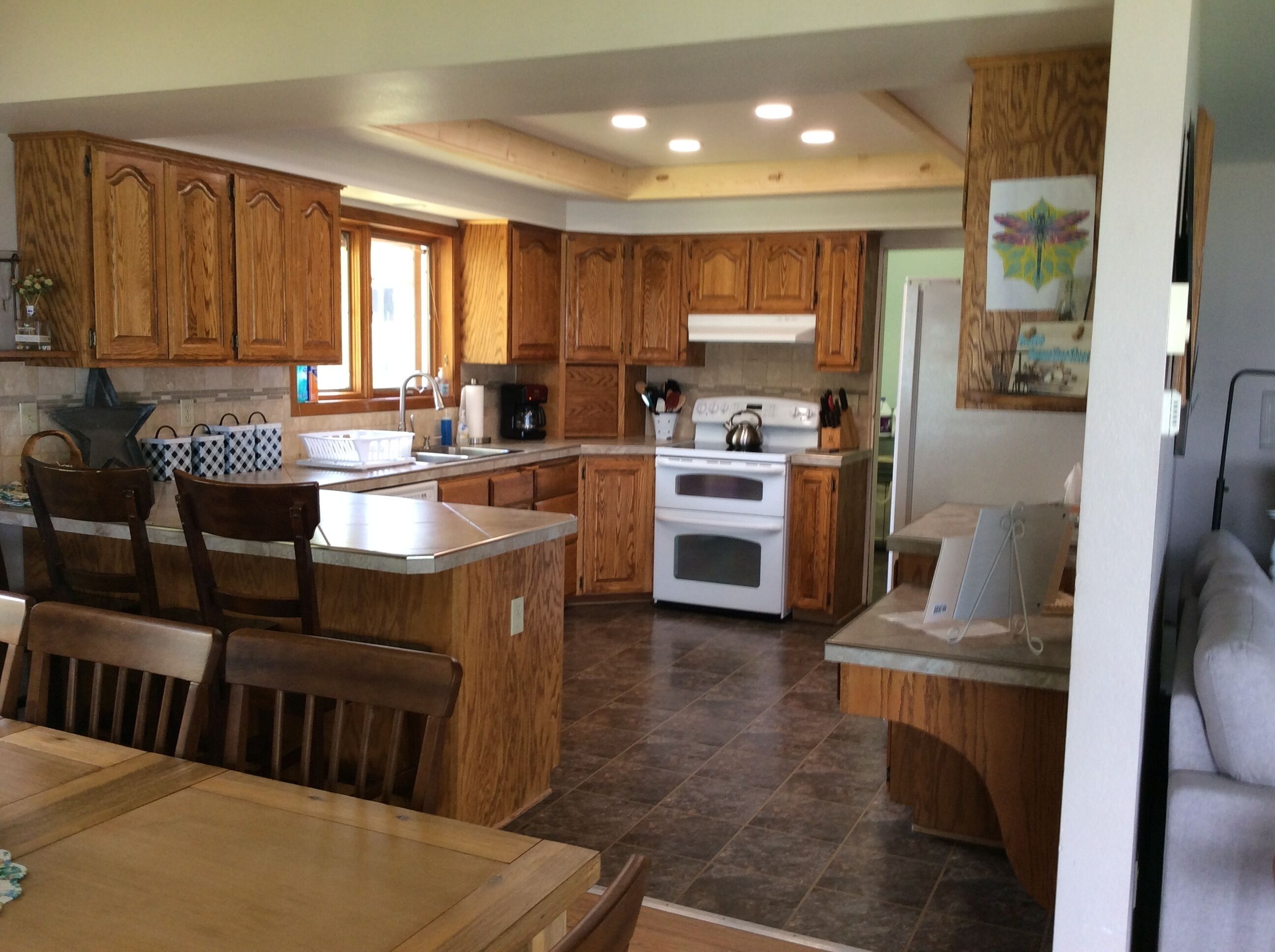 Prime Lakefront home w/guest house, dock, firepit, large yard