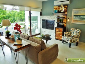 Een smart-tv en een stereo