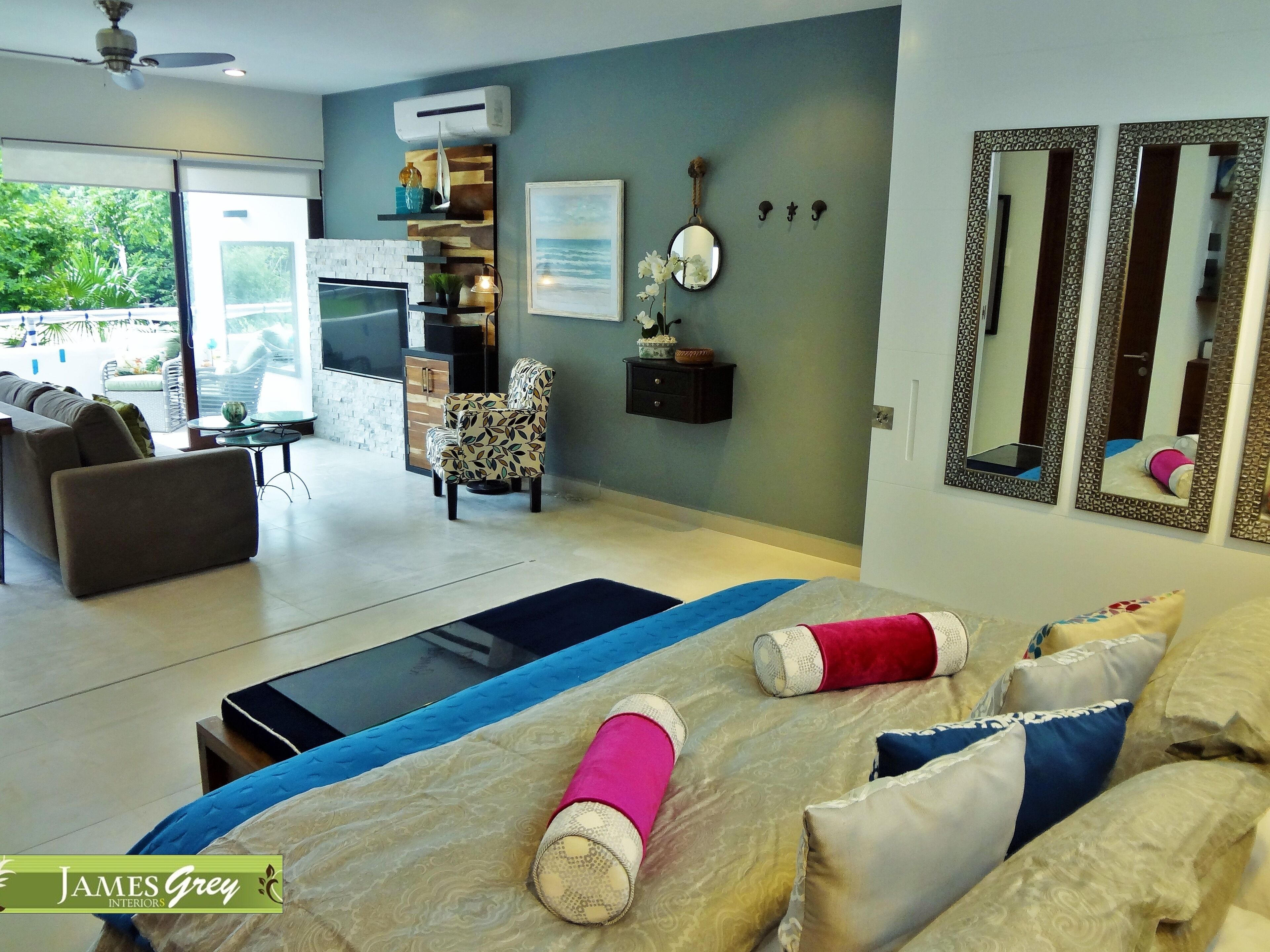 Amazing Tao loft overlooking the golf course.