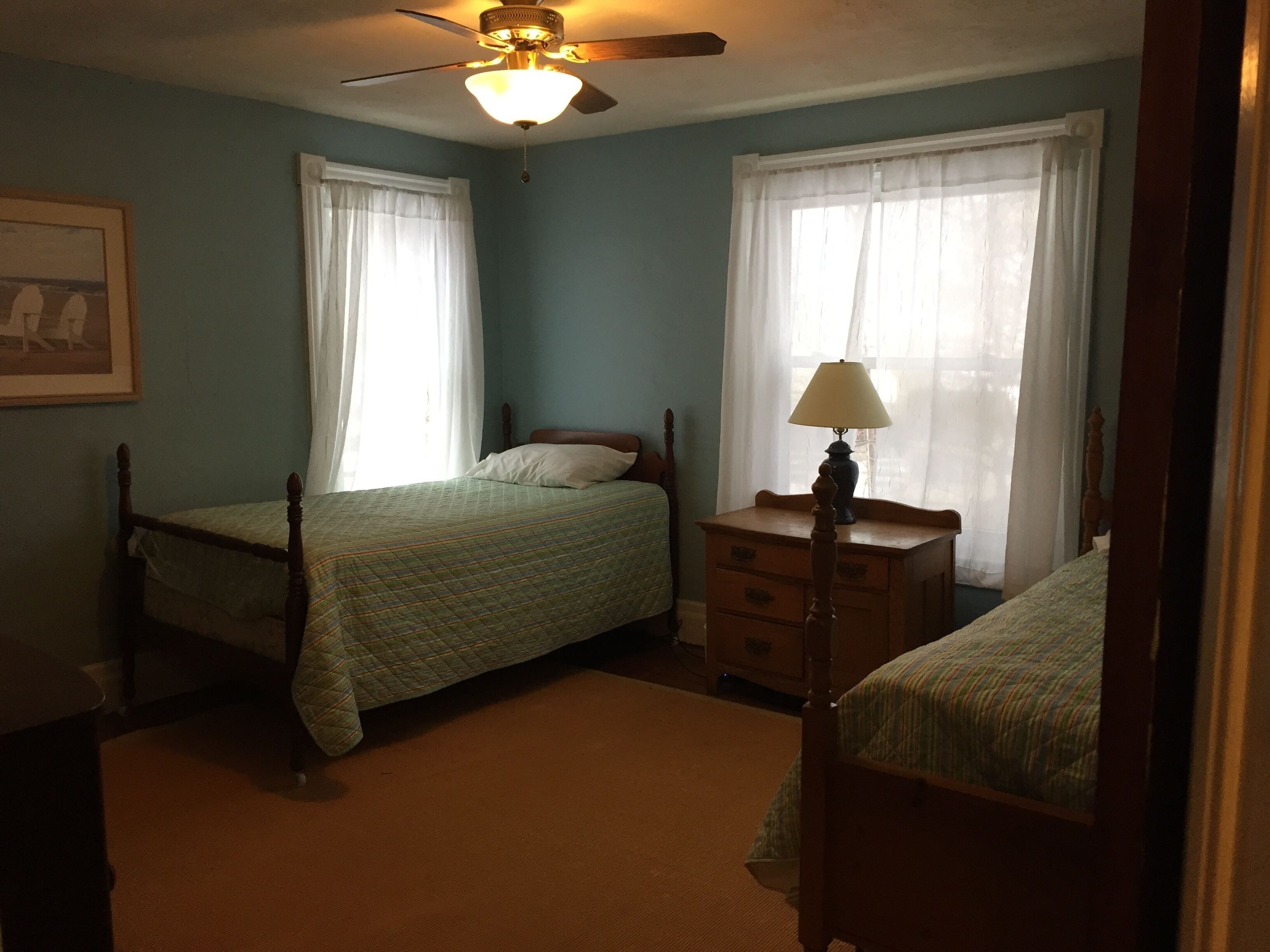 Sleeps 14, Lakeview Across from Historic Sodus Point Lighthouse.  