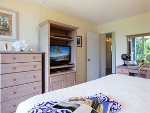 3 bedrooms, iron/ironing board, WiFi, bed sheets - Puako Condo 109 ~ 3 BR ~ Corner Ground Unit ~ Pool (Waimea)