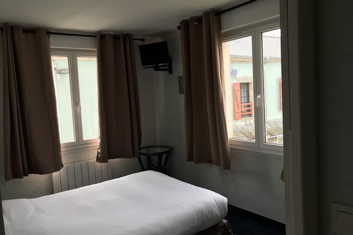 Comfort-Doppelzimmer | Individuell dekoriert, individuell eingerichtet, Schreibtisch
