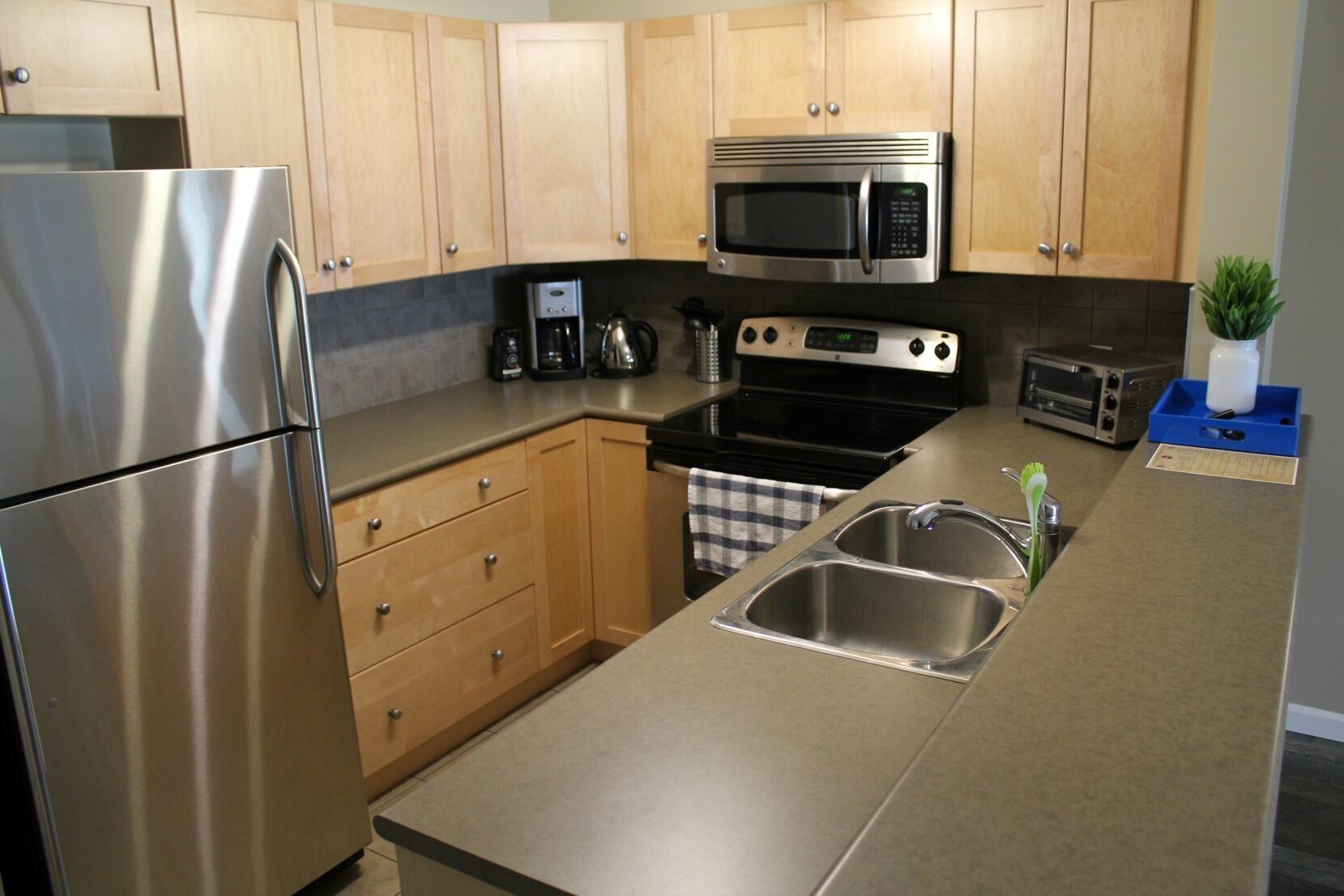 Beautiful Lake Windermere Pointe Condo - Sleeps 6