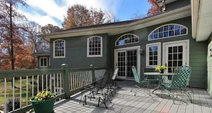 Wind Family Compound--Best LARGE Rental on SML! 8000sq feet!