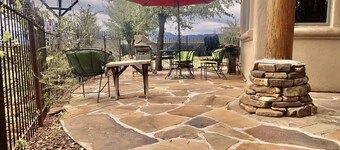 This is an exclusive vineyard cottage, ready for a Romantic or relaxed getaway .