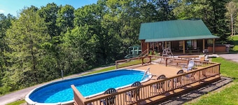 Pines Lodge at Sand Run Lake in WNF, Hocking Hills