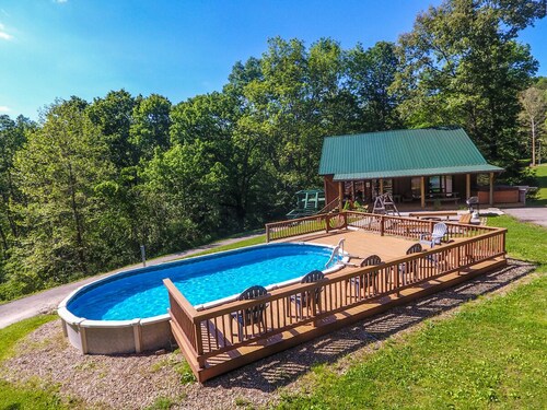 Pines Lodge at Sand Run Lake in WNF, Hocking Hills