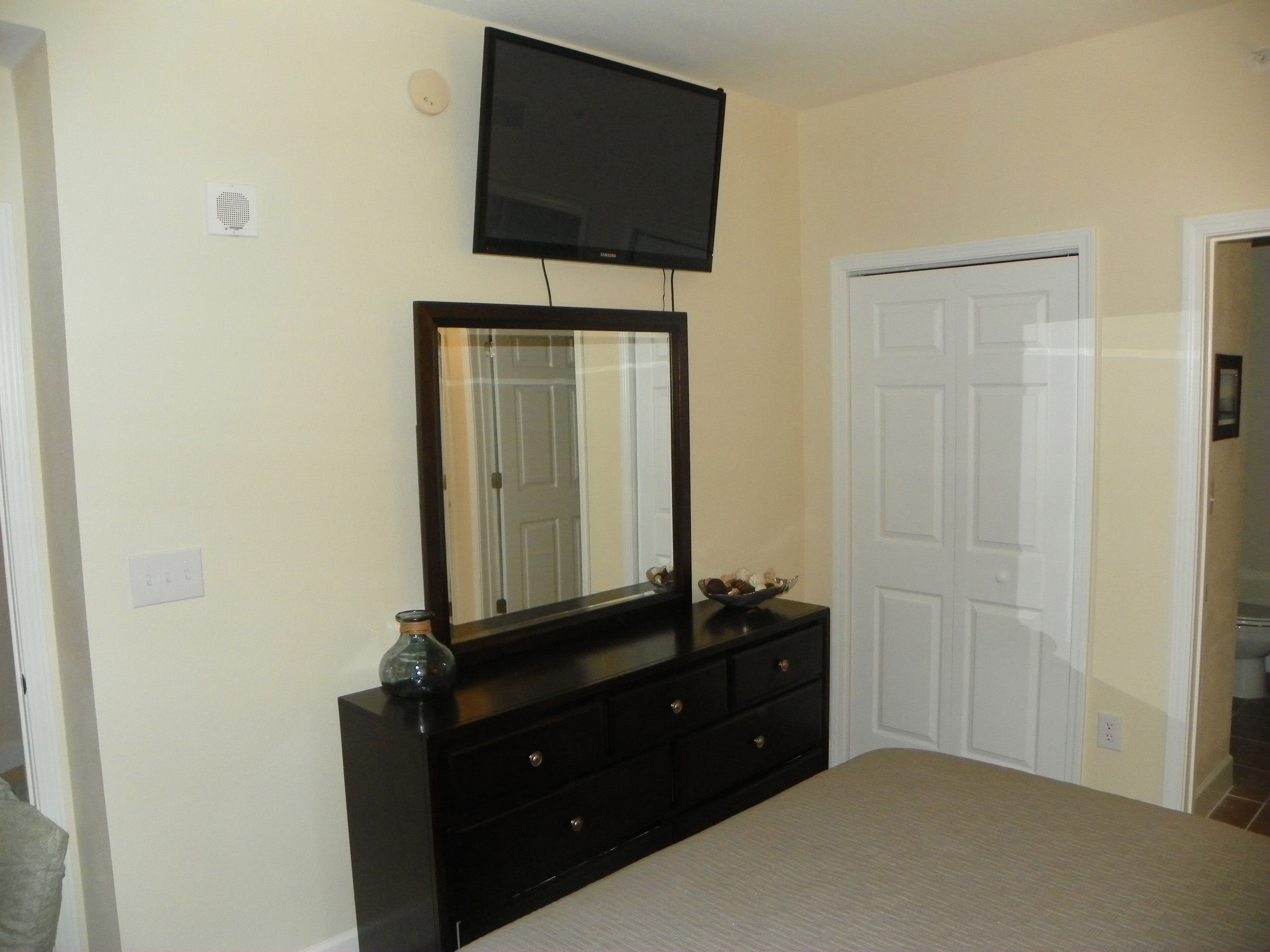 Tidewater resort Beach Front Condo 24th Floor "Great Views"