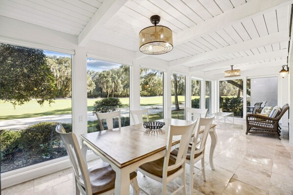 تناول الطعام