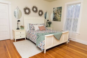 5 bedrooms, iron/ironing board, travel cot, free WiFi