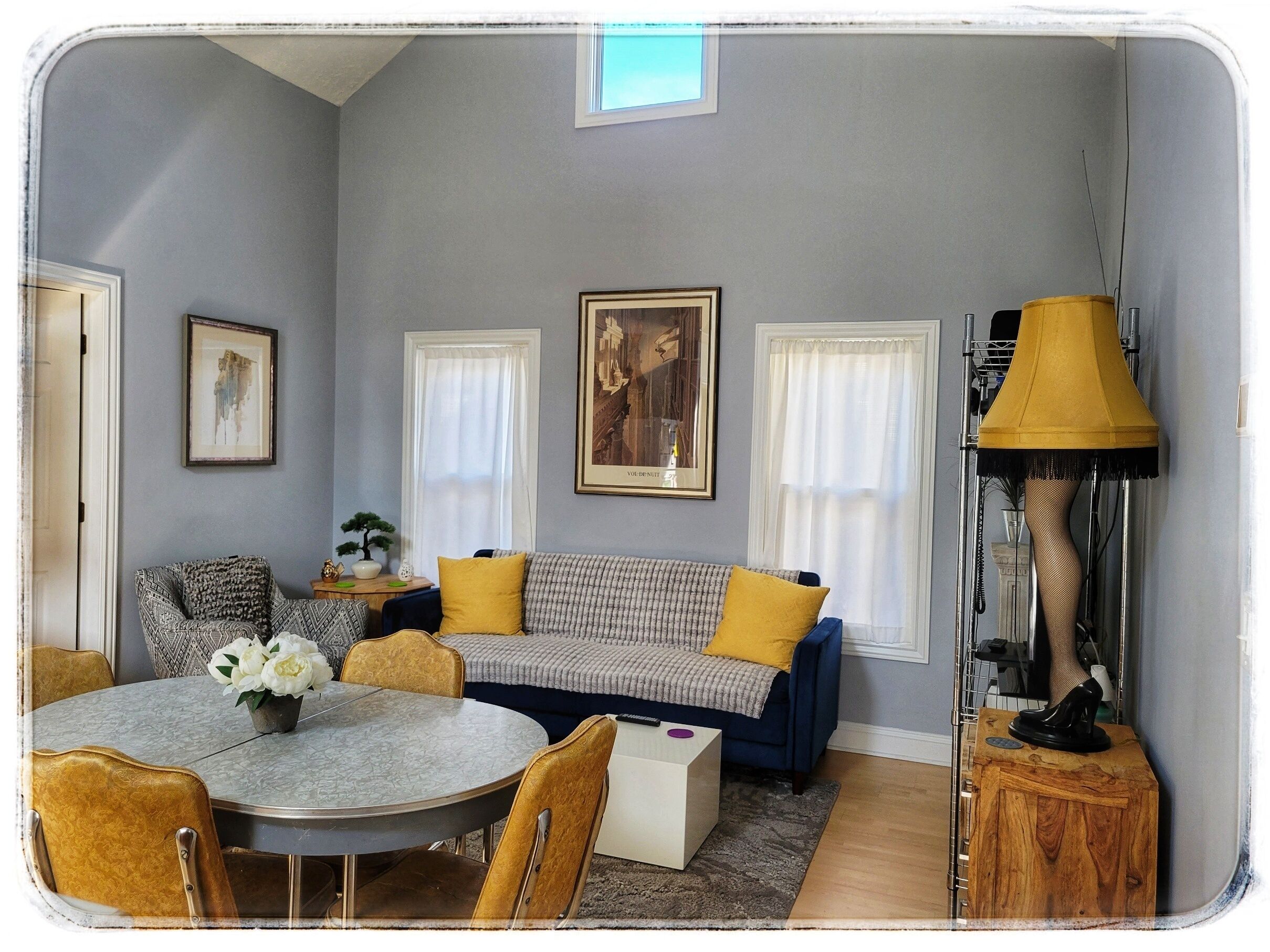 Chic 2BR in Little Italy, Cleveland. Hosting since 2011. Modern meets tradition.