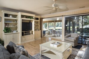 Smart TV, DVD player, books