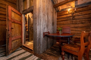 Traditional Double Room | Bathroom