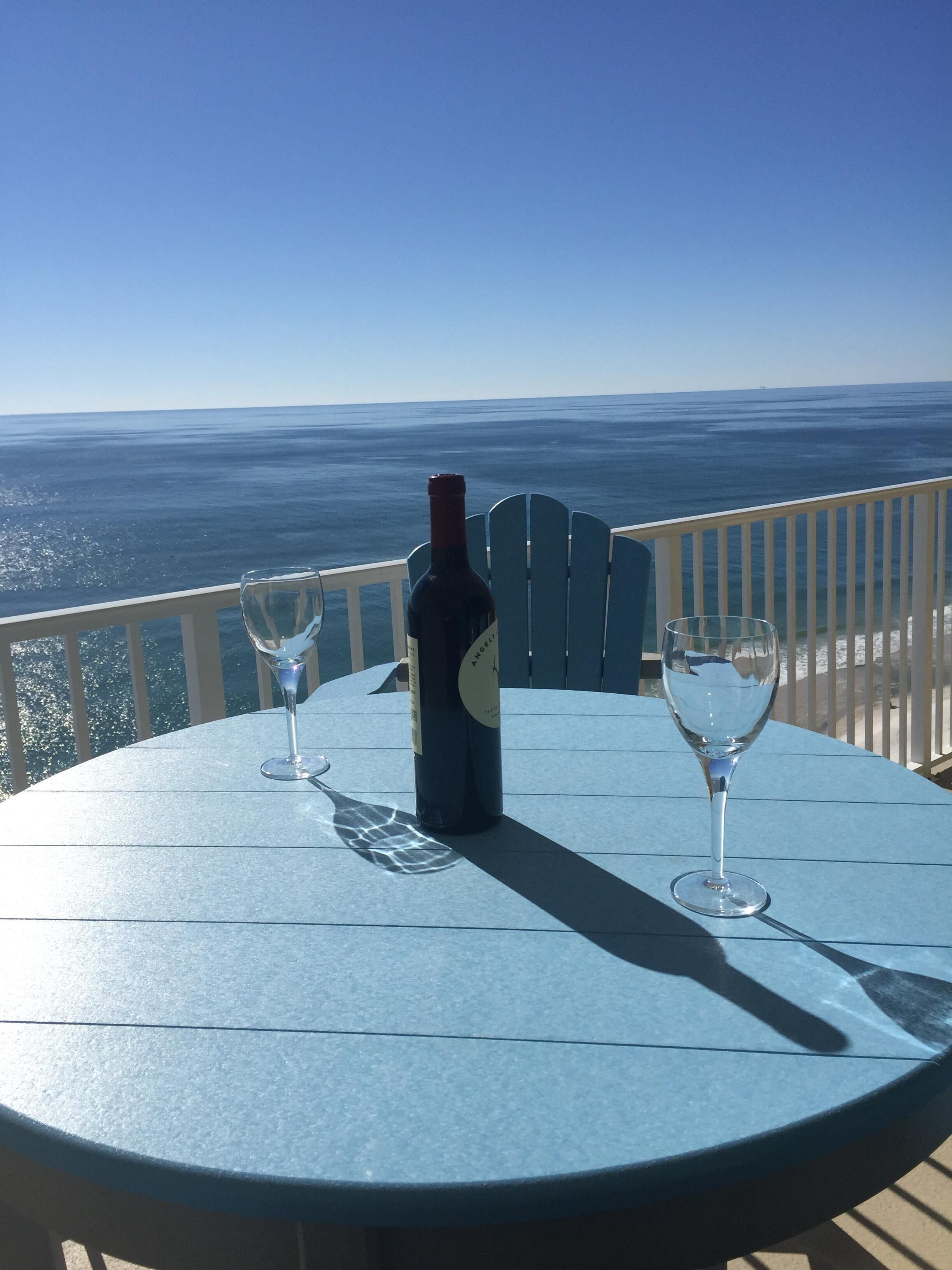 Bar height balcony dining. New Nov 2017