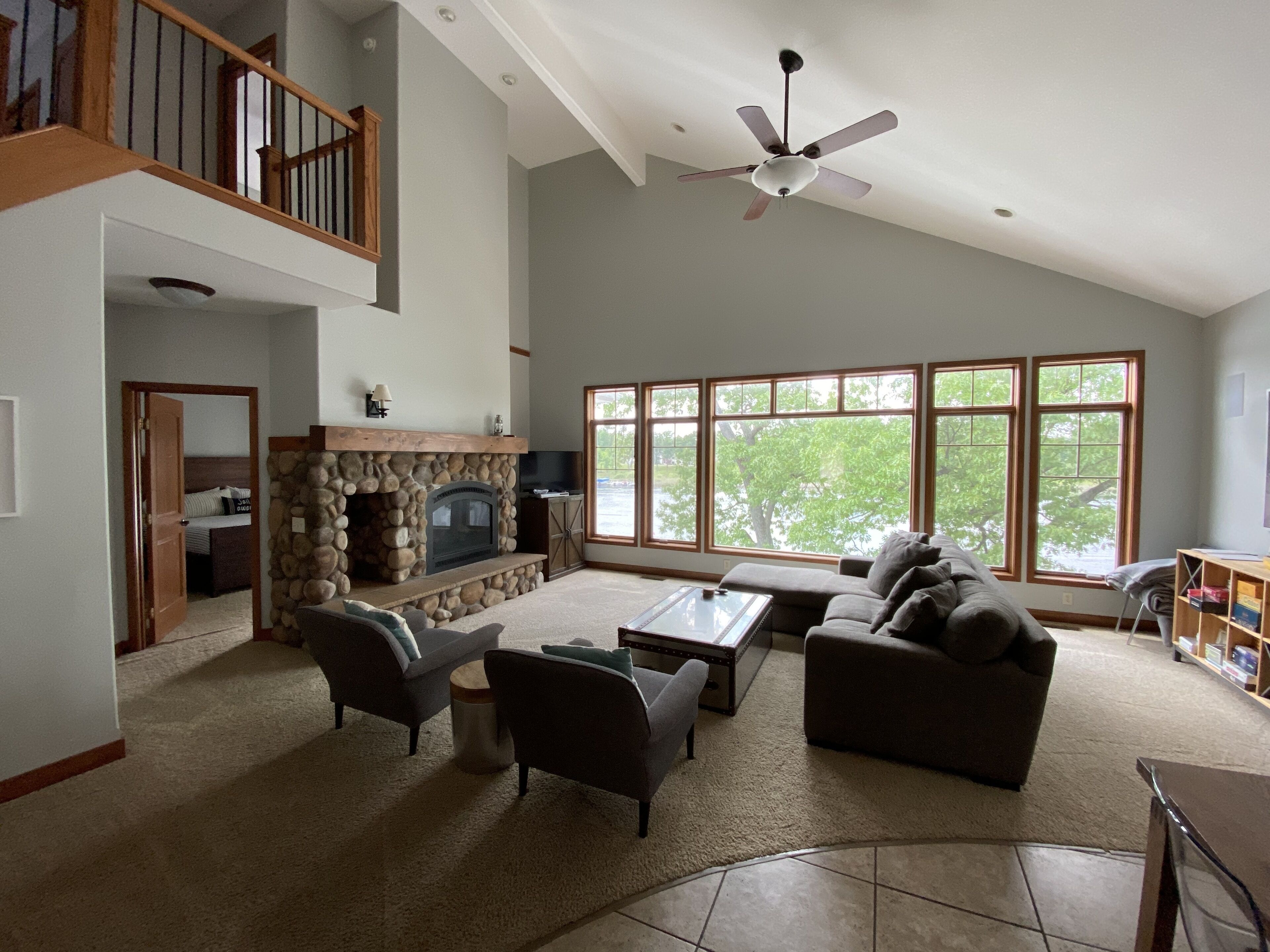 HUGE 5 Bedroom Lake House Retreat On Crooked Lake